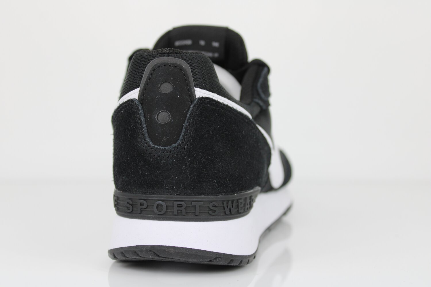 Nike Sneaker