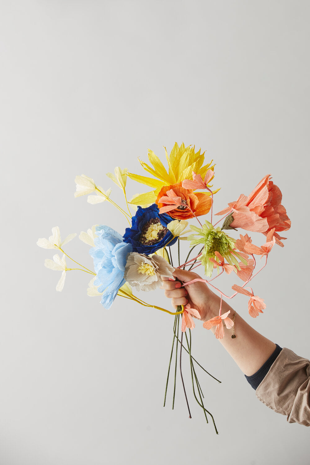 Studio About  Branch Grande papirblomst - Peach