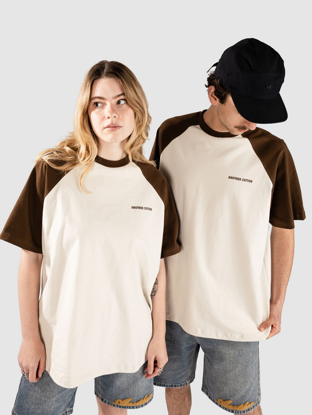 Another Cotton Lab Coffee Date Oversized Raglan T-Shirt white