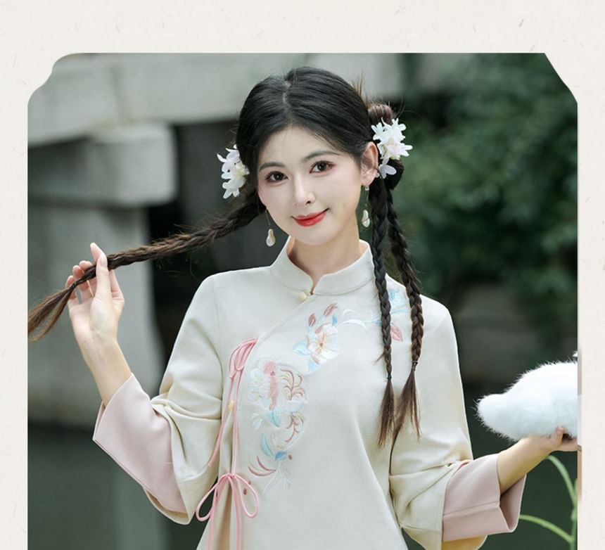 CosmoCorner - Traditionele Chinese crop top met lange mouwen, opstaande kraag en bloemenborduursel in twee delen / hoge taille effen midi-A-lijn rok