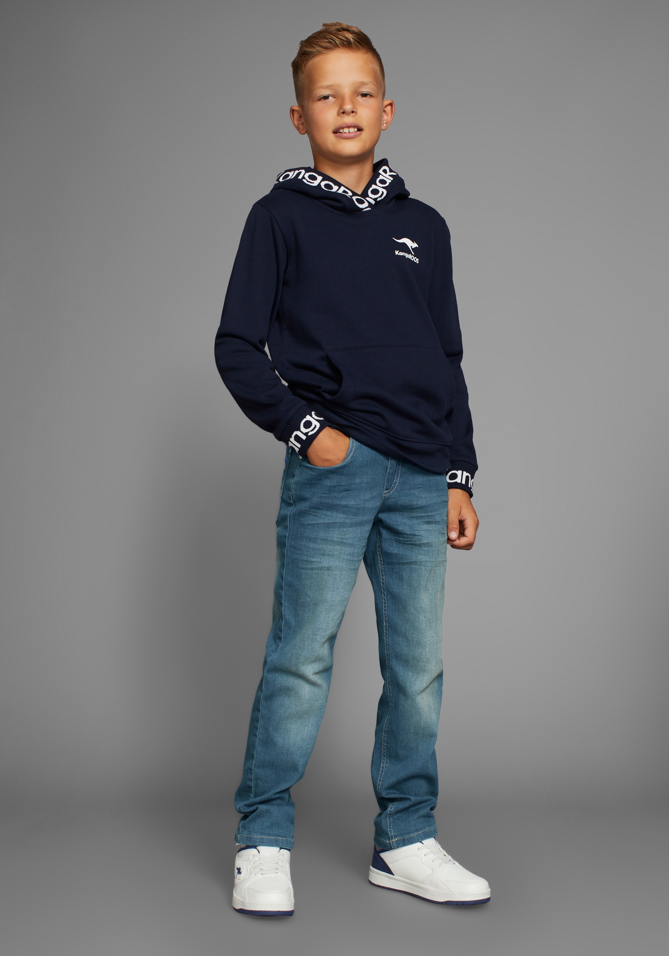 KangaROOS Stretch-Jeans », regular fit mit geradem Beinverlauf«, bequeme Passform,  gerades Bein,  niedrige Leibhöhe