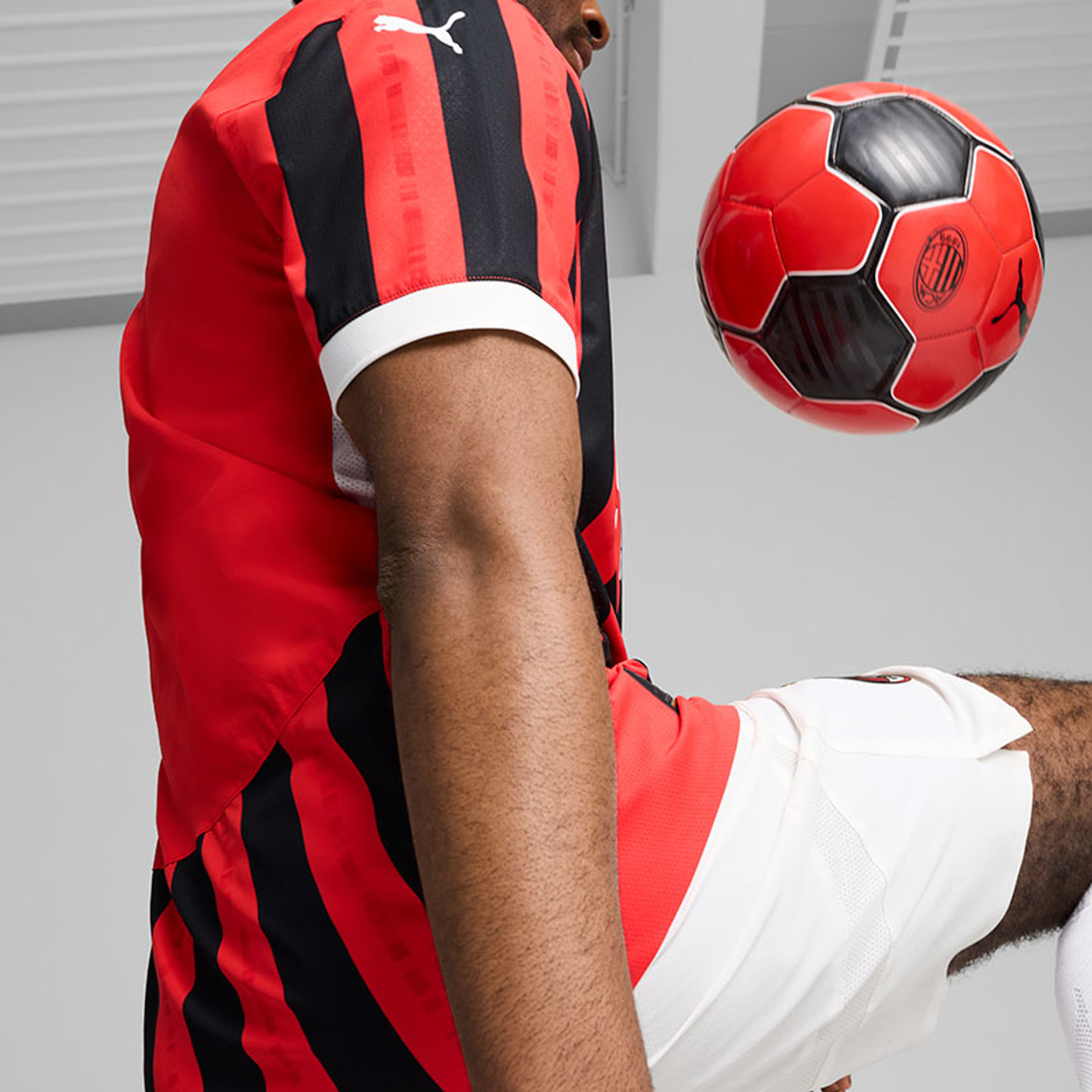 Puma AC Milan Authentic Thuis Shirt
