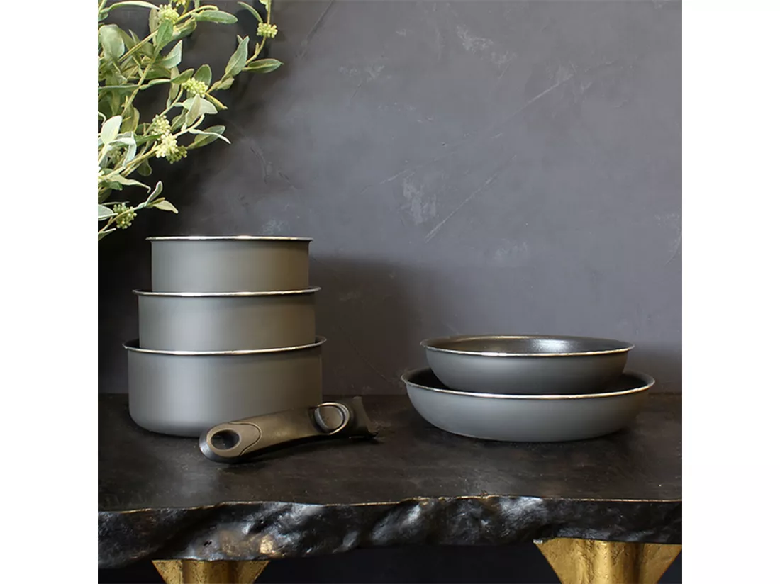 Menastyl - Casserole Amovible Iris En Aluminium Et Induction 18 Cm