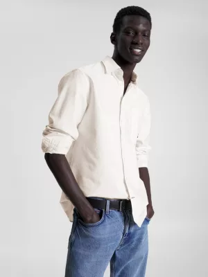 Camisa Oxford de corte regular com tingimento natural