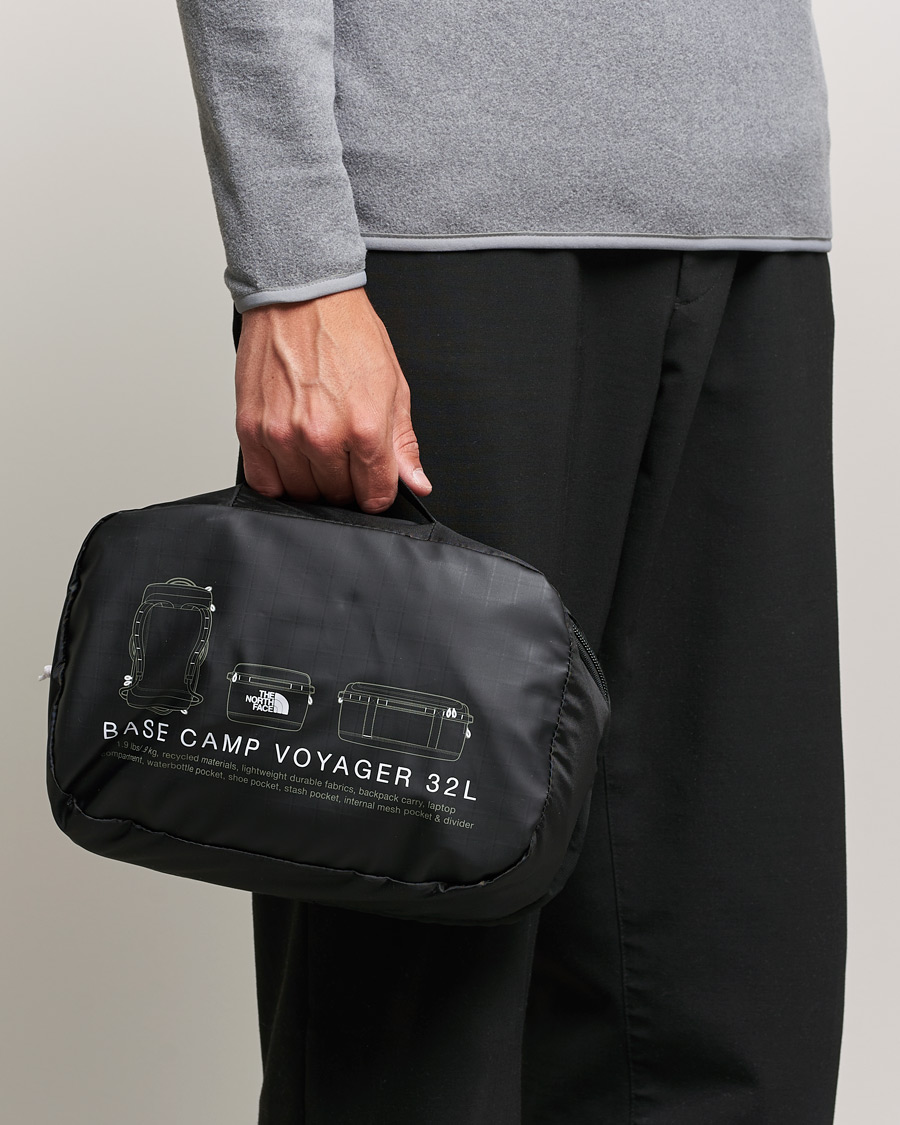 The North Face Base Camp Voyager Duffel 32L Black