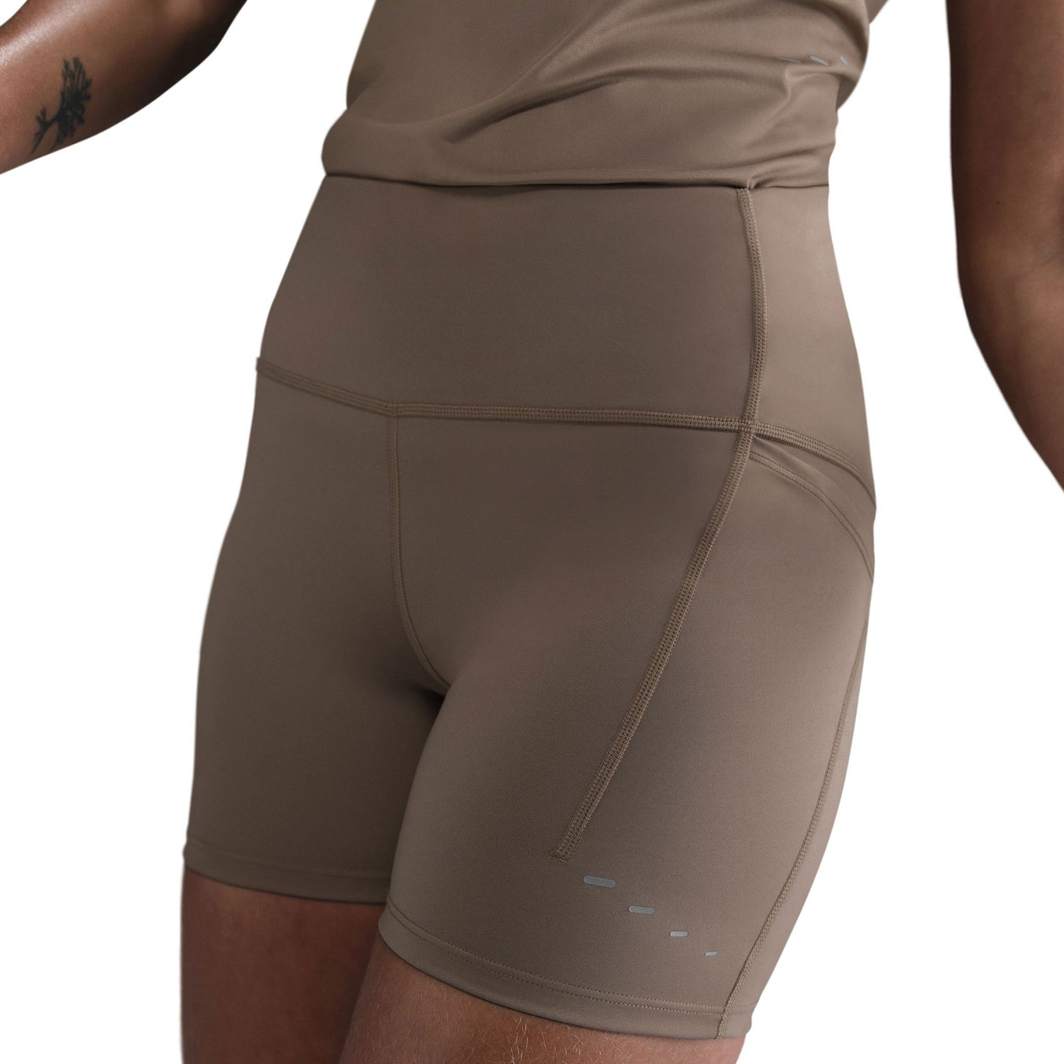 Nike Dri-FIT Swift High-Rise 4'' Short Dames