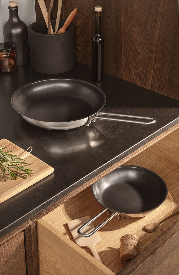 Eva Trio Stainless Steel Stegepande 20 cm med Slip-Let® belægning Polished steel