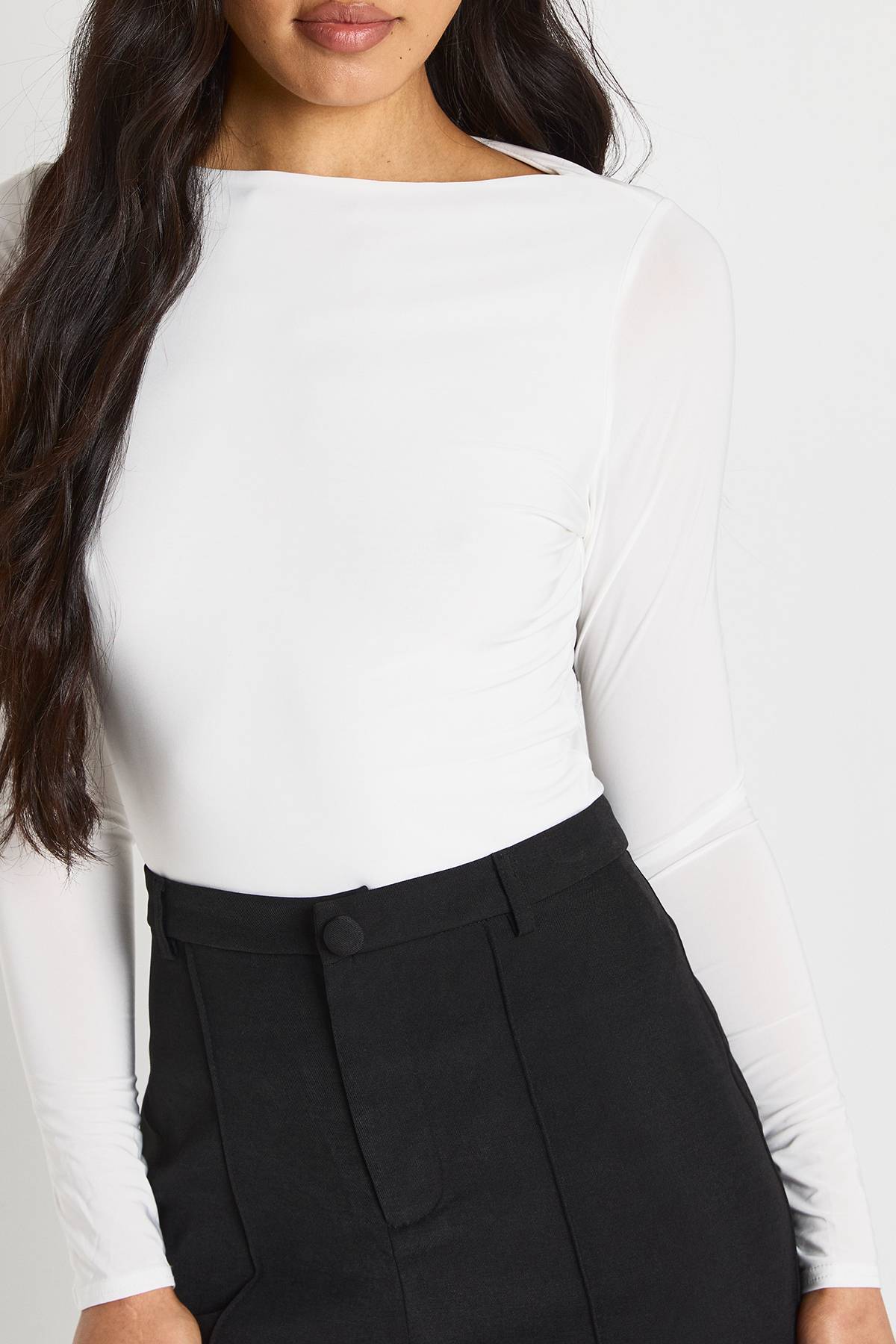 boohoo Haut À Manches Longues En Tissu Slinky Double Épaisseur Coupe Tall