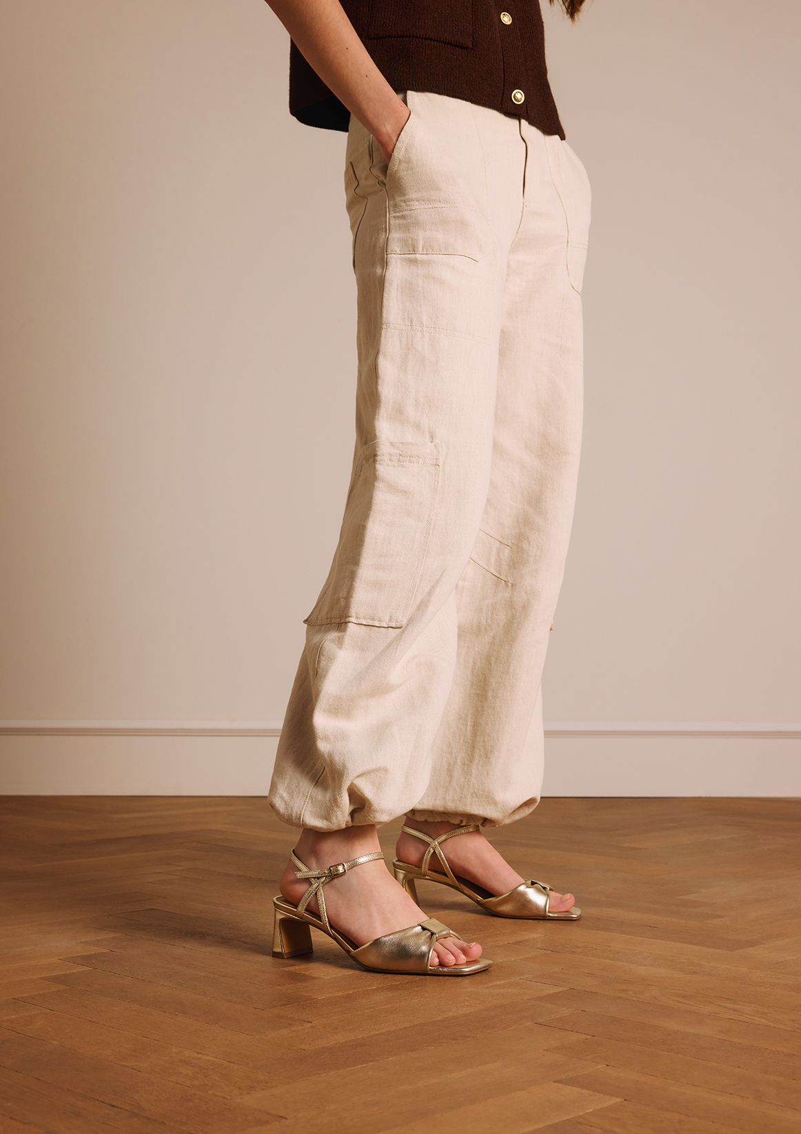 Gouden leren sandalen met hak