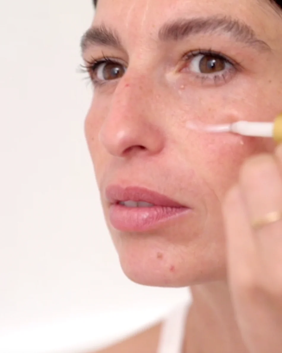 Violette_FR UV Damage Rescue Sérum Après-Soleil