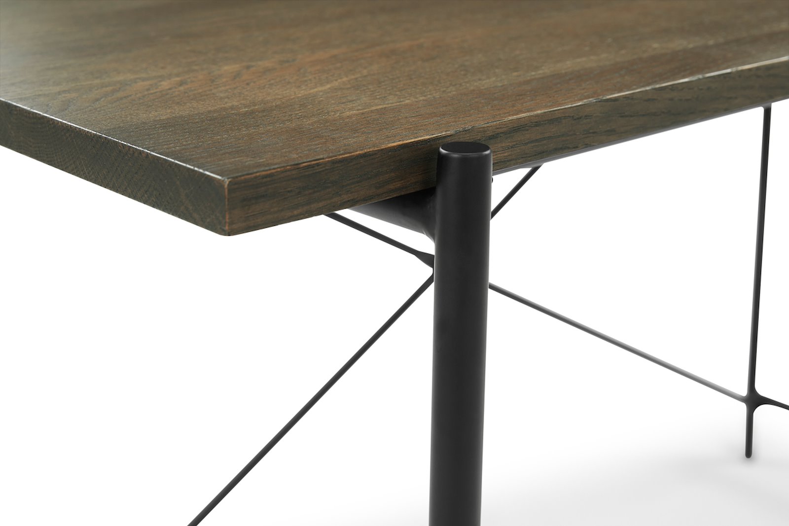 Coast skrivebord 130x64 cm. I røykoljet heltre eik