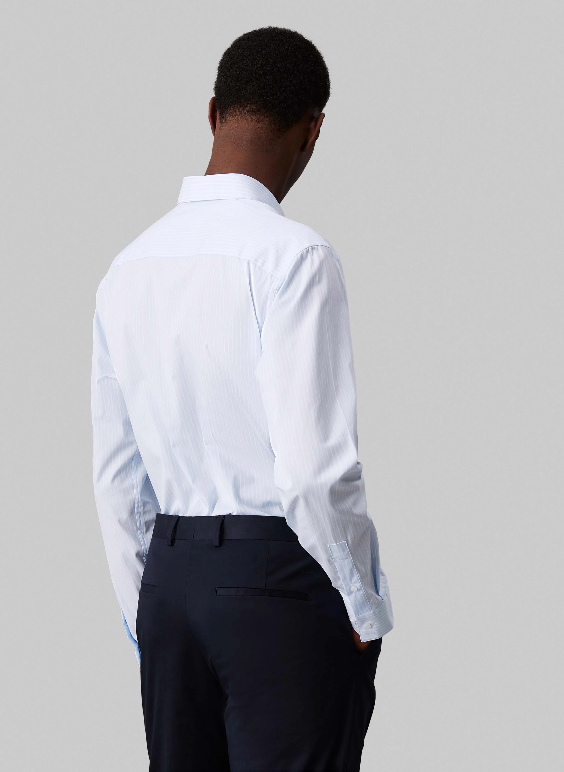 Chemise droite col classique en coton bio mélangé rayée | Bleu