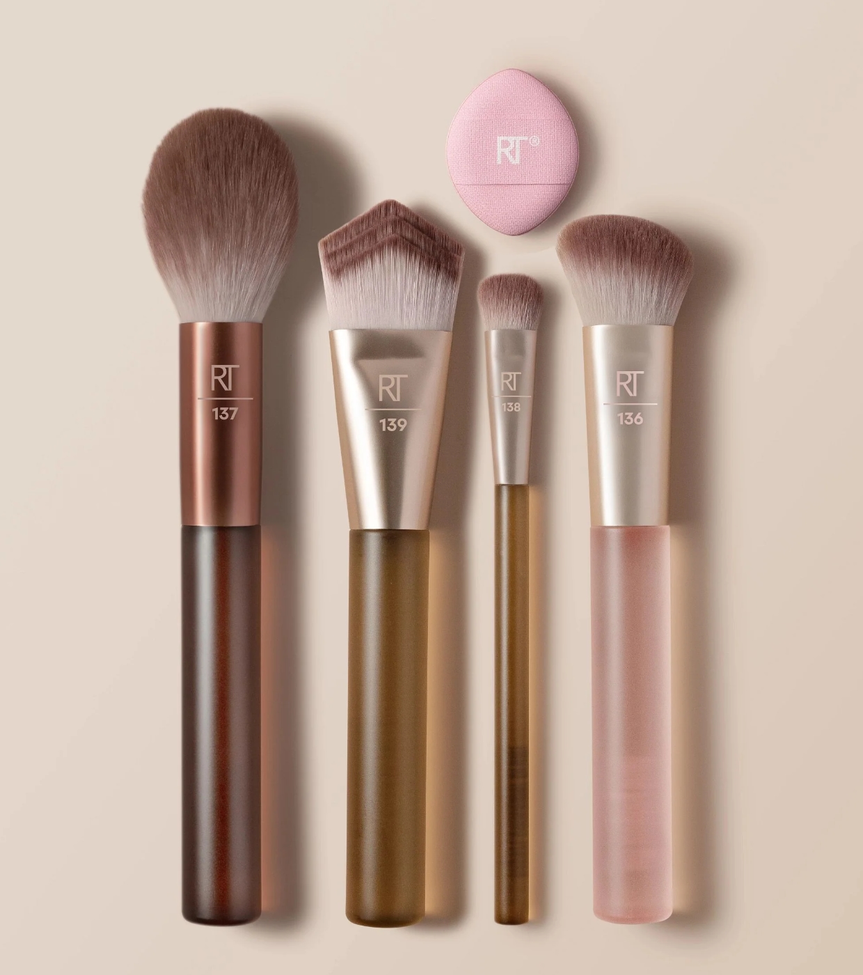 Real Techniques - *New Nude 2.0* - Conjunto de pincéis Blurred Base