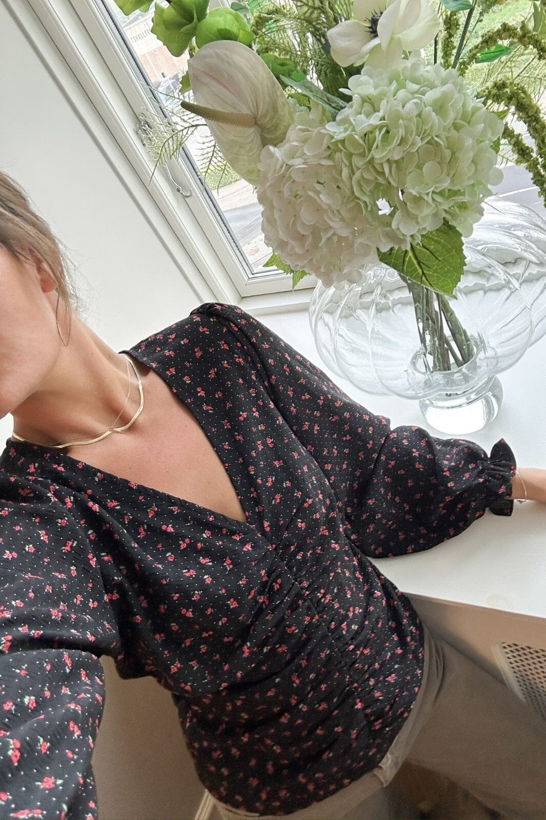Neo Noir Katinka Floral Dots Blouse