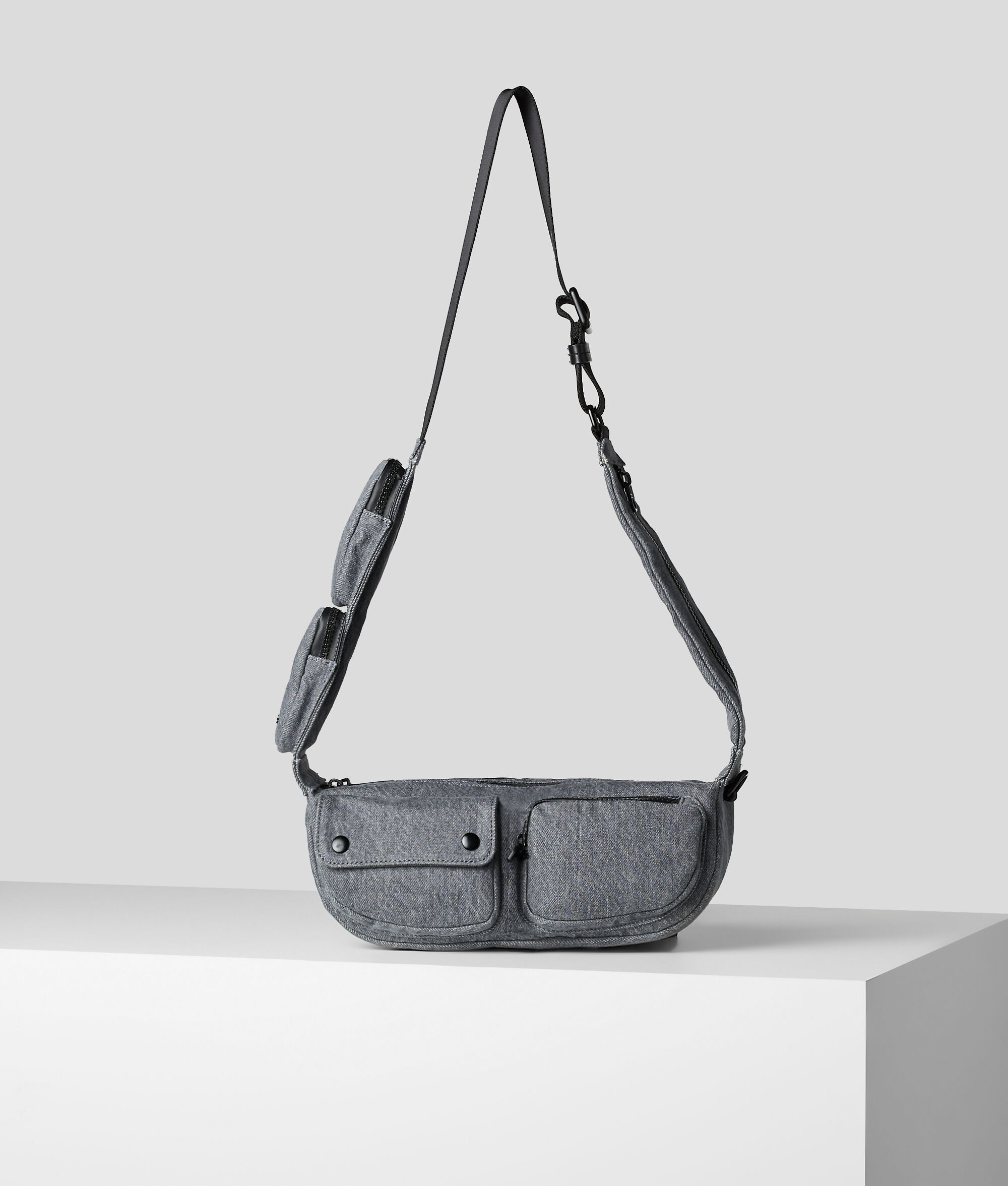 SAC BANANE EN DENIM K/MARS