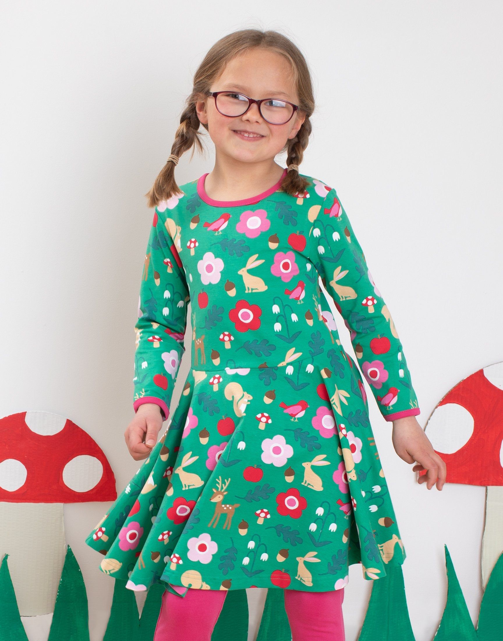 Toby Tiger Skater Kleid, langer Arm mit Wald Motiv