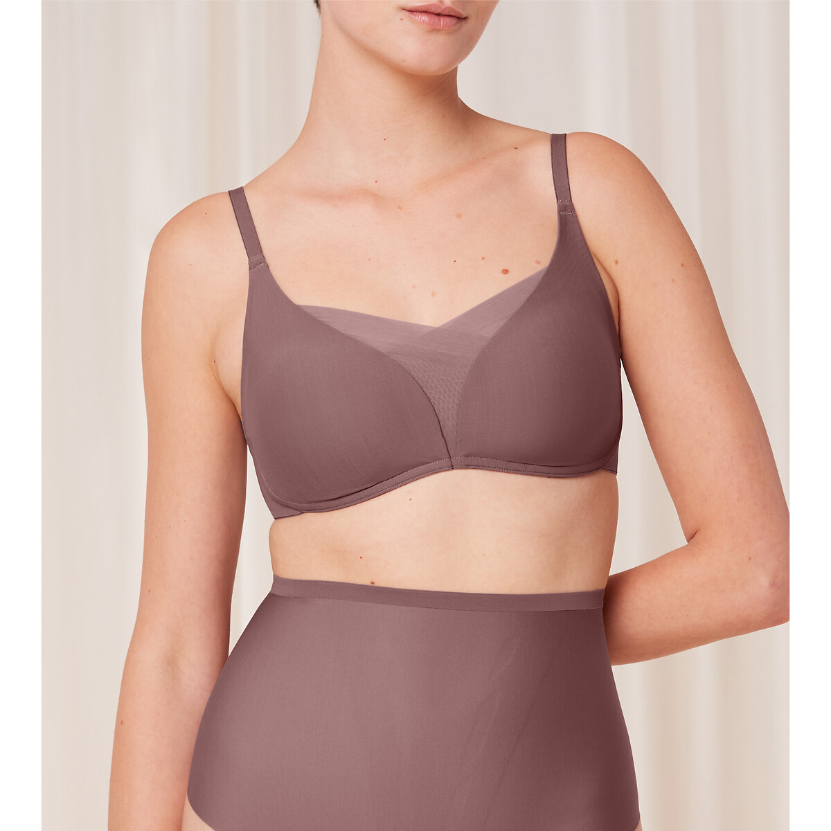TRIUMPH<br>Sutiã sem aro Shape Smart