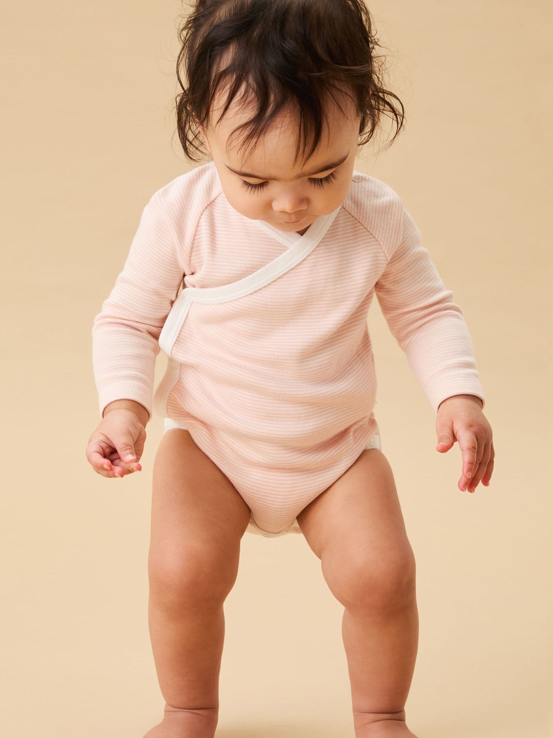 Roze streep - MORI Lange Mouw Envelope Hals Bodysuit