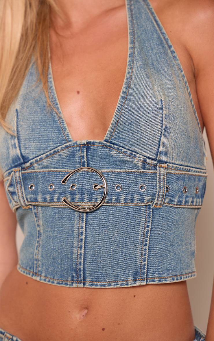 Délavage Vintage Haut Ajusté Col Licou Avec Détail Ceinture En Denim Petite