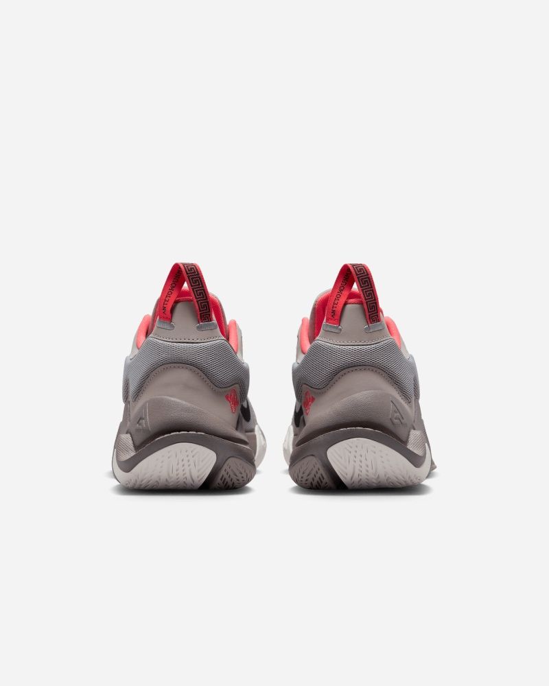 Chaussures de basket Nike Giannis Immortality 2 Gris pour homme