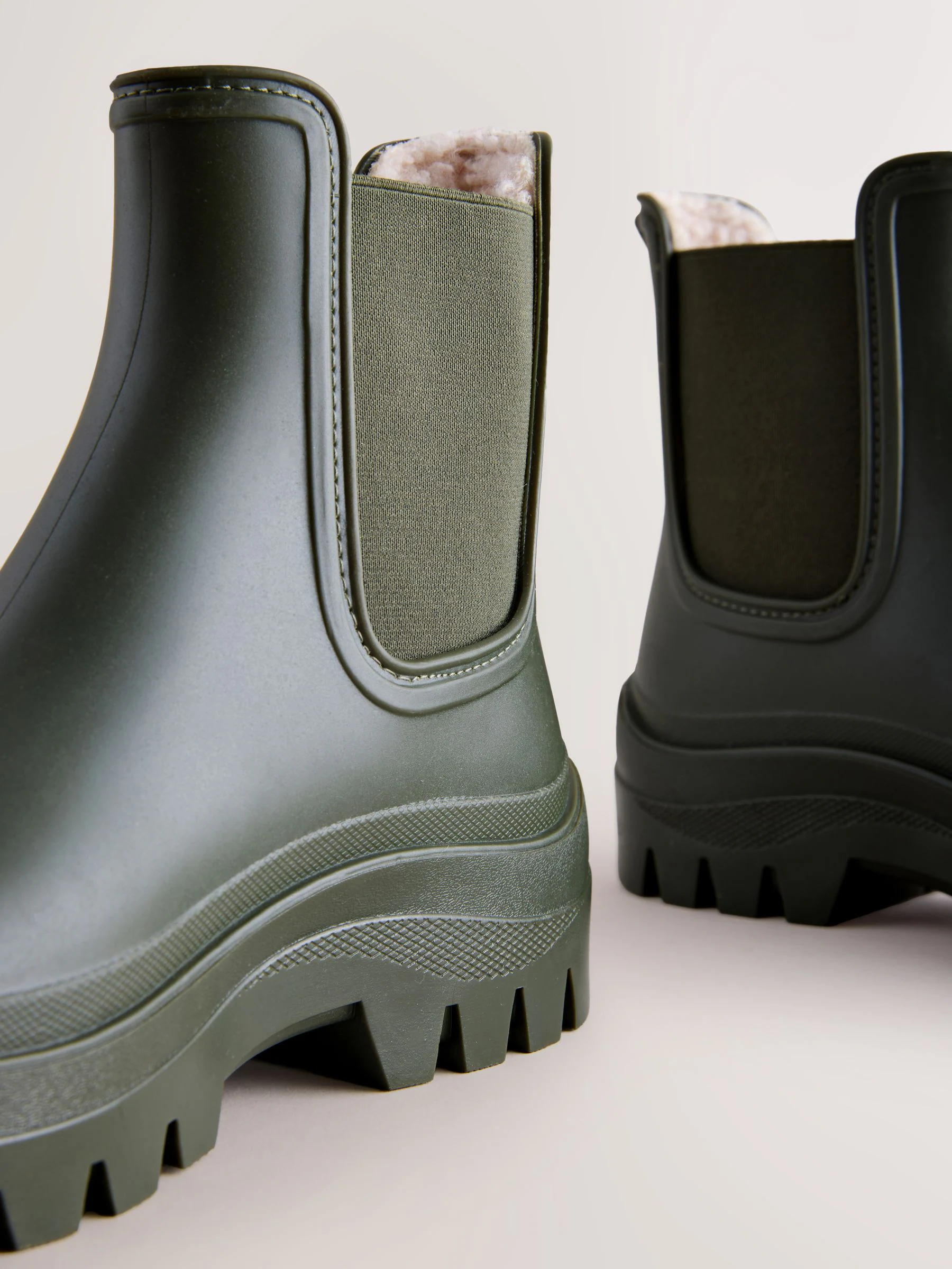 Kakigroen - Faux Fur Lined Chelsea Ankle Wellies