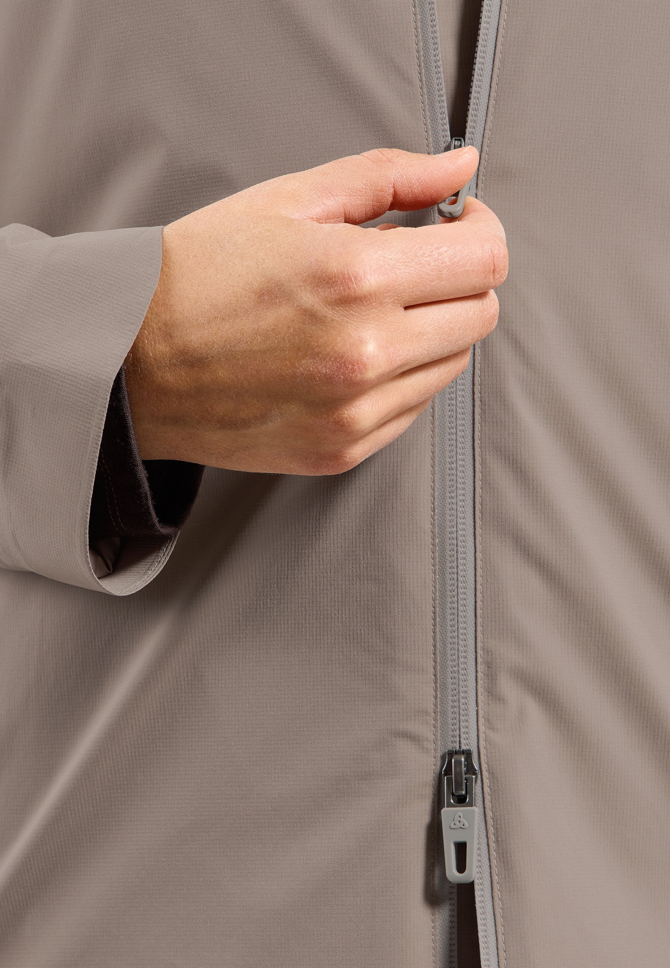 Wasserdichte Ascent S-Thermic Jacke in cinder