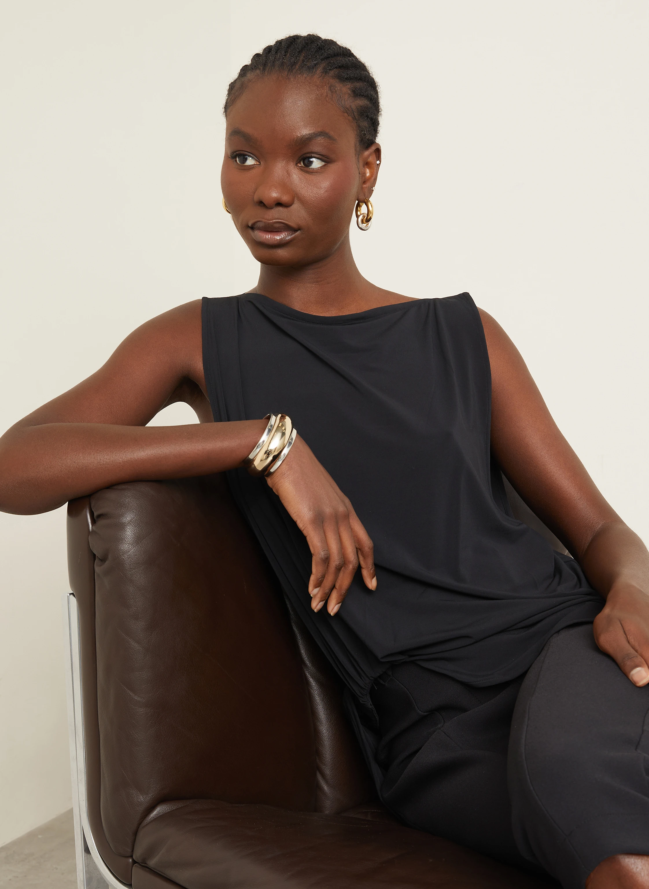 JACQUEMUS Blusentop LE HAUT PEPLO TOP mit Cut-out