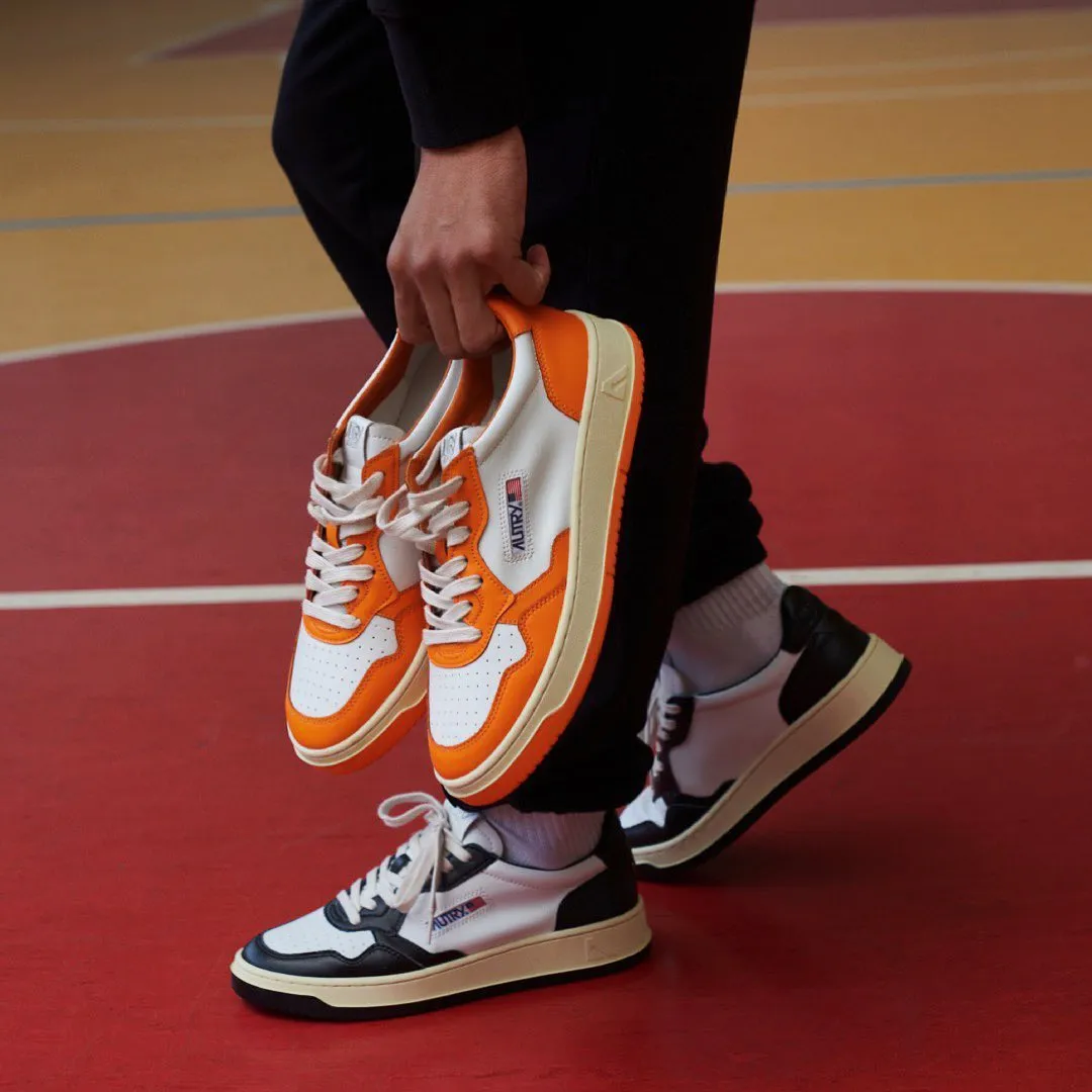 Sneakers Medalist Low en cuir blanc et noir AUTRY