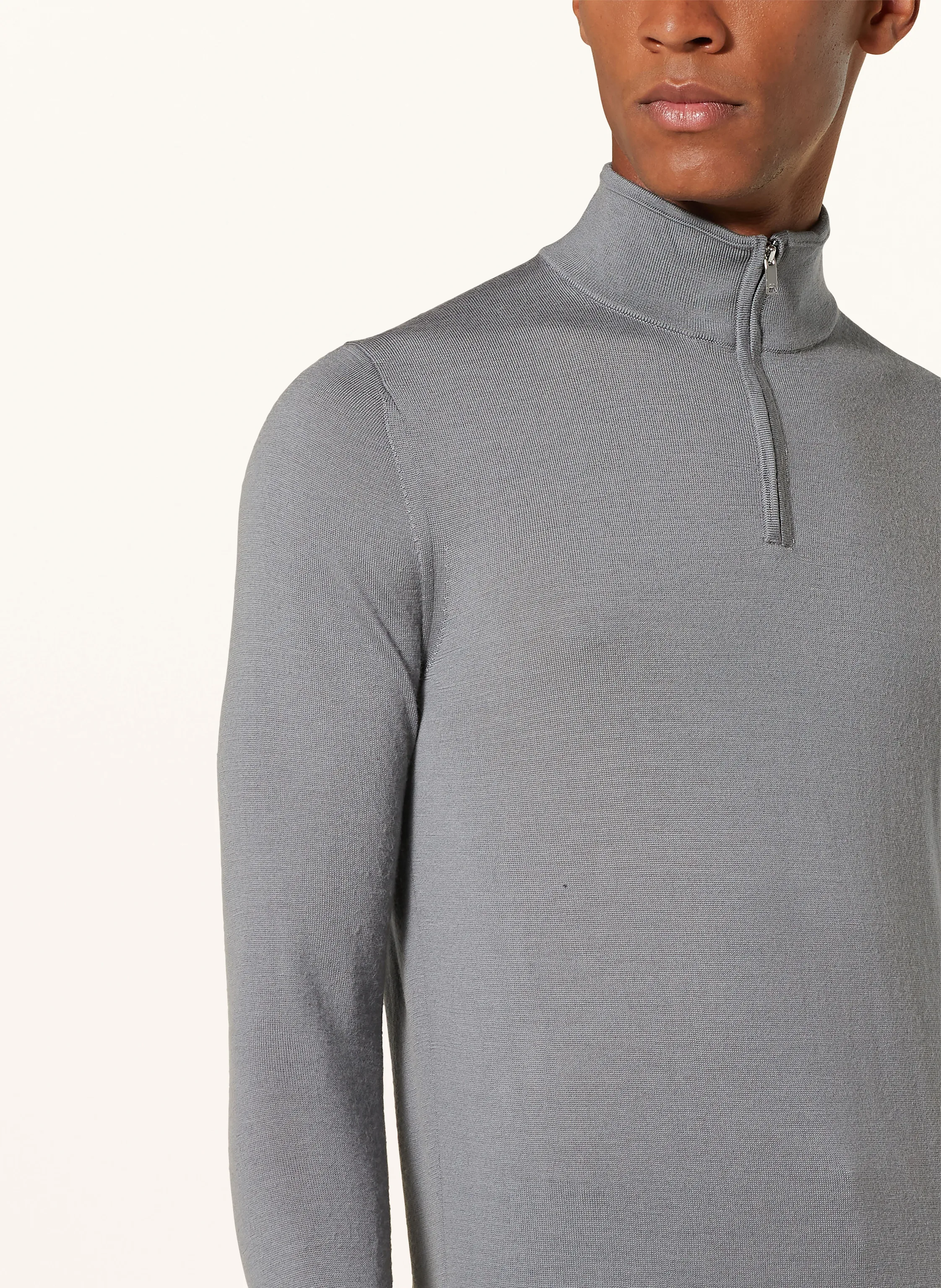 REISS Troyer BLACKHALL aus Merinowolle