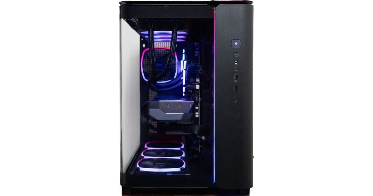 ALTERNATEThunderstorm Pro Ryzen 7 - RX 9070 XT gaming pc  (Zwart | R7 9800X3D | RX 9070 XT | 32 GB | 2 TB SSD)
