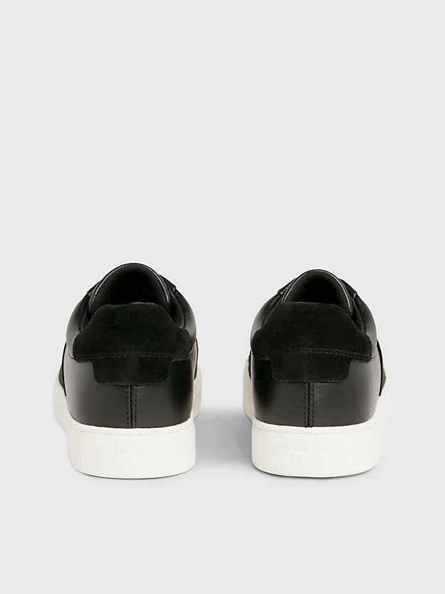 Sapatos de couro sem cadarço