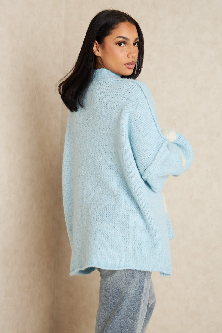 Pull bleu à coeur