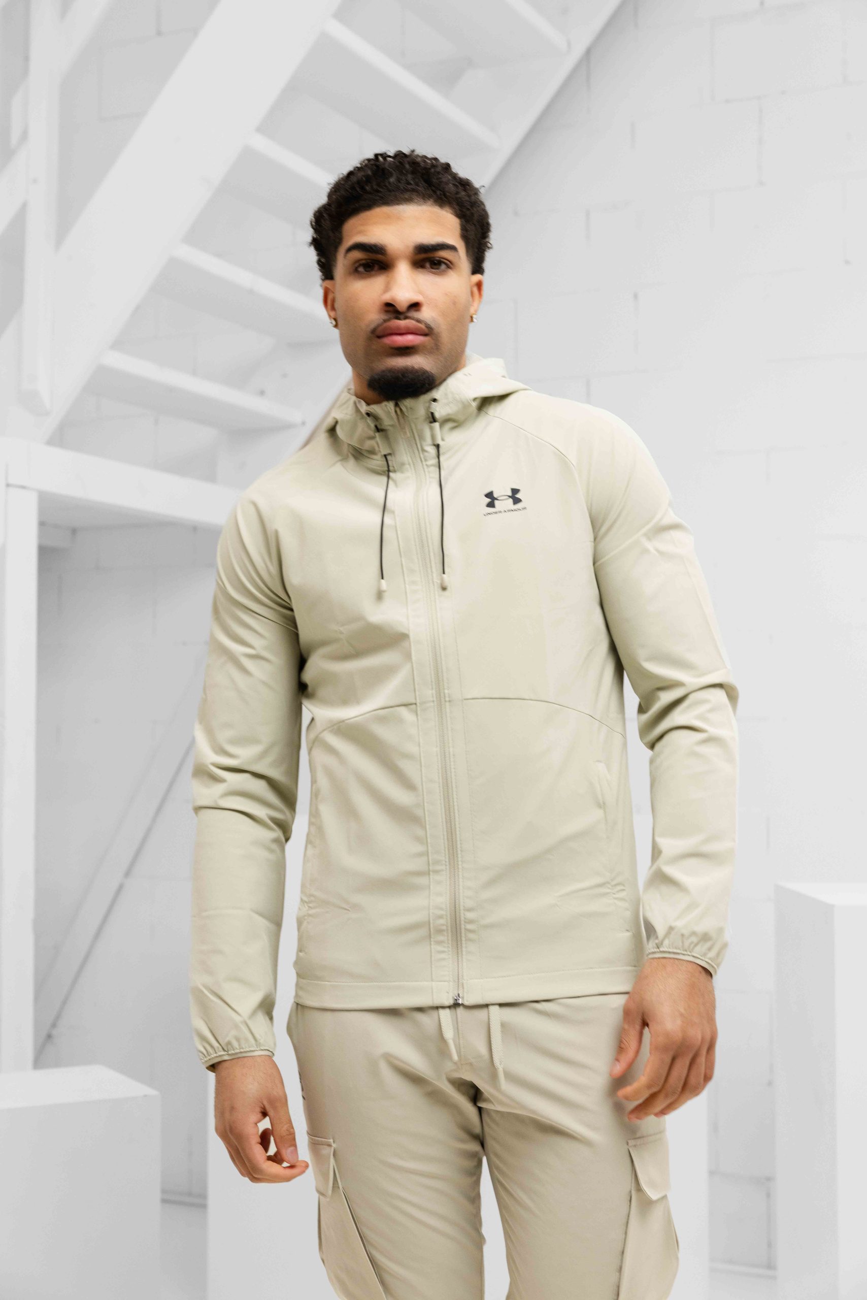 Under Armour Vibe Woven Cargo Trainingspak Heren Beige