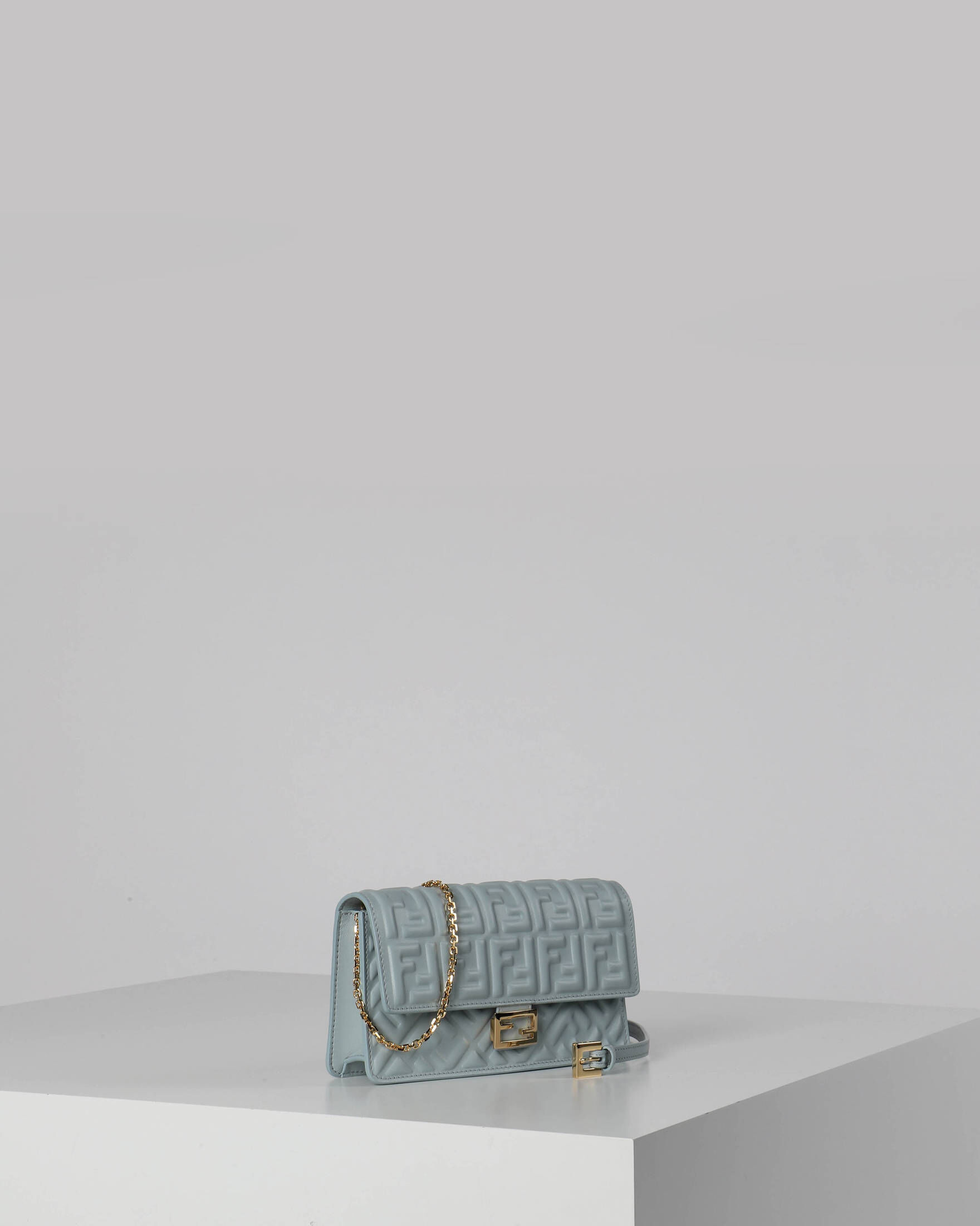 Fendi| Damen Brieftasche WALLET ON CHAIN NAPPA MATISSE