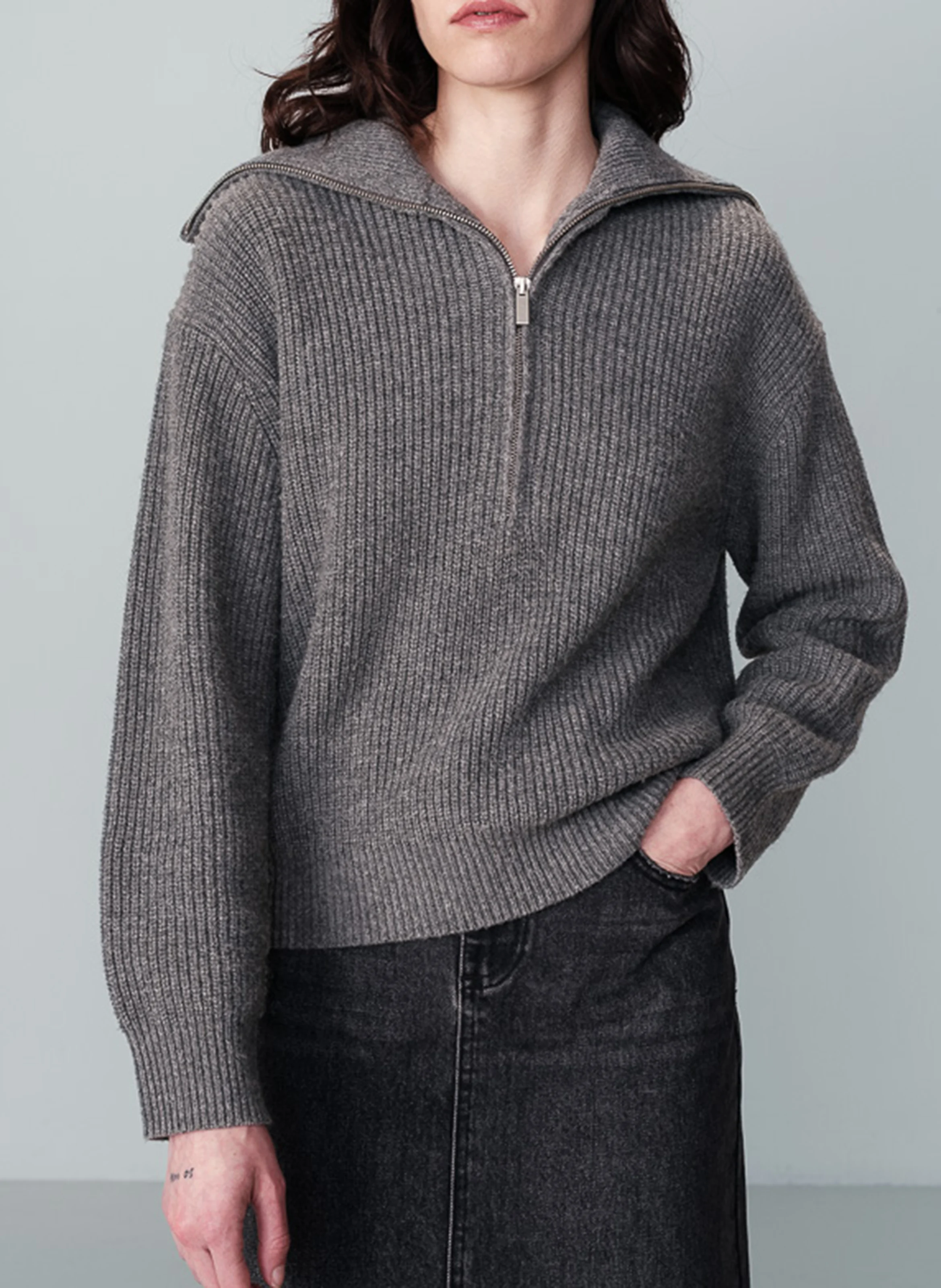 NAIKI - Pull droit col camionneur en maille | Gris
