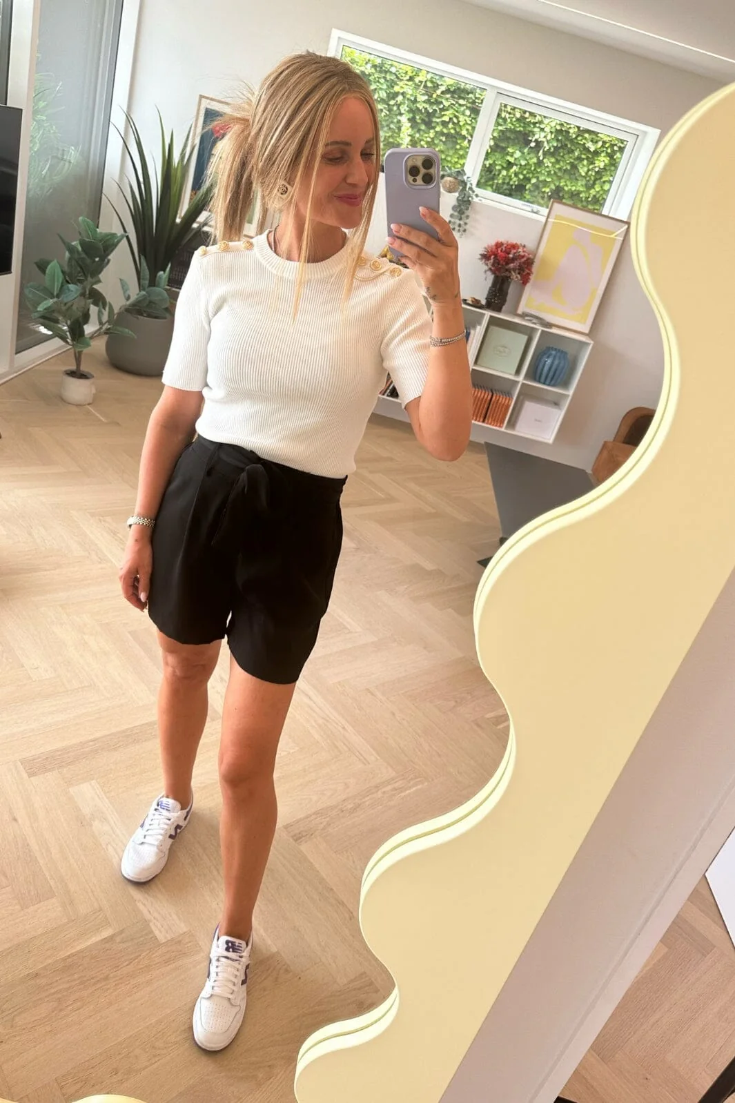 Valentin Studio Gold Button Knit T-shirt off white
