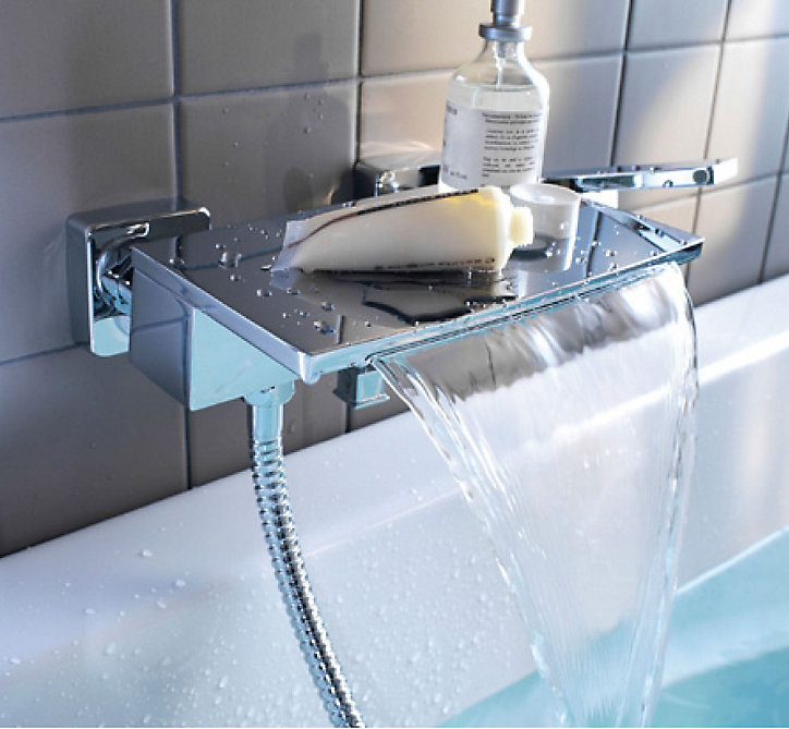 Mitigeur de baignoire à effet chute d'eau GoodHome Abana