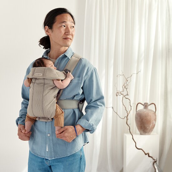 Porte-bébé Mini   Gris/Beige Mesh 3D        de               BabyBjörn