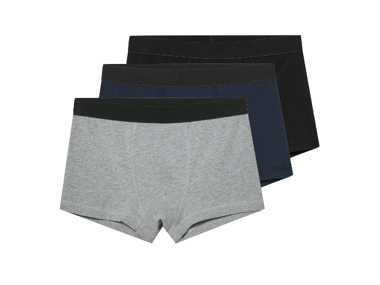 3 Kinder boxers