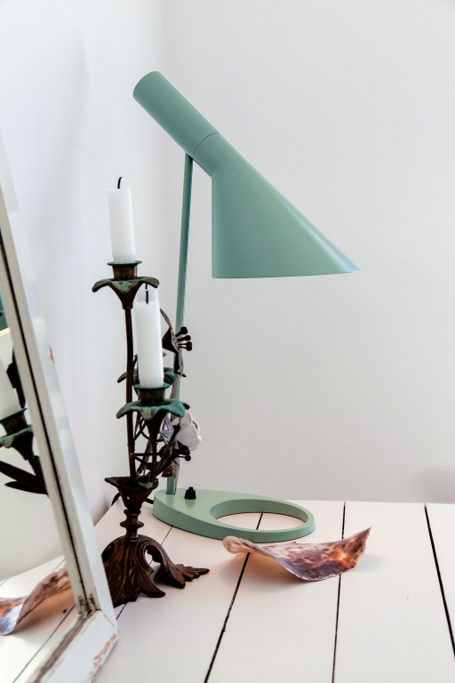 Louis Poulsen AJ bureaulamp V3 White