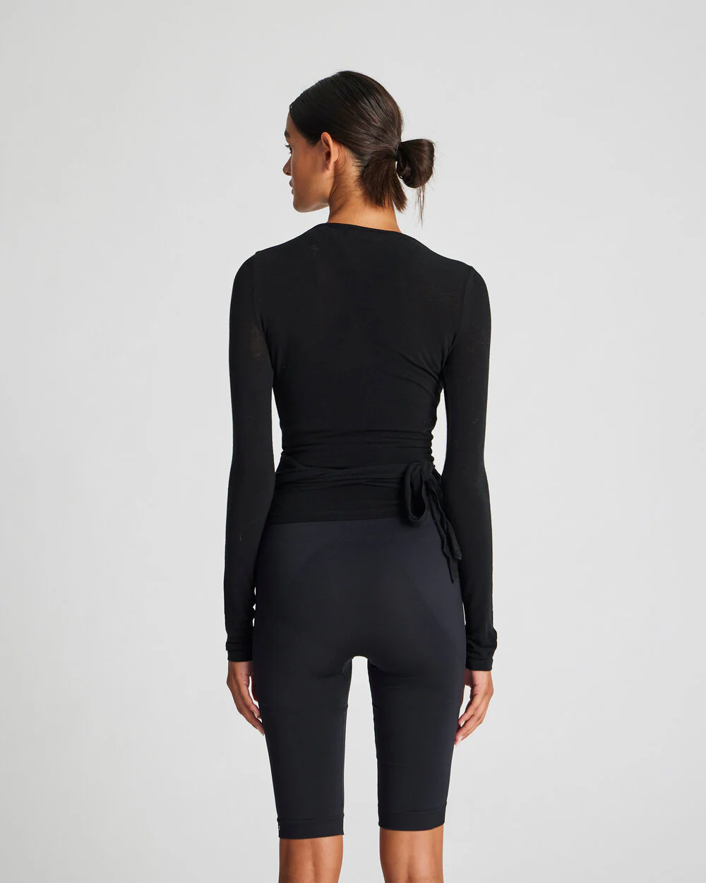 Gai+Lisva  Anne Wool Wrap langærmet t-shirt - sort
