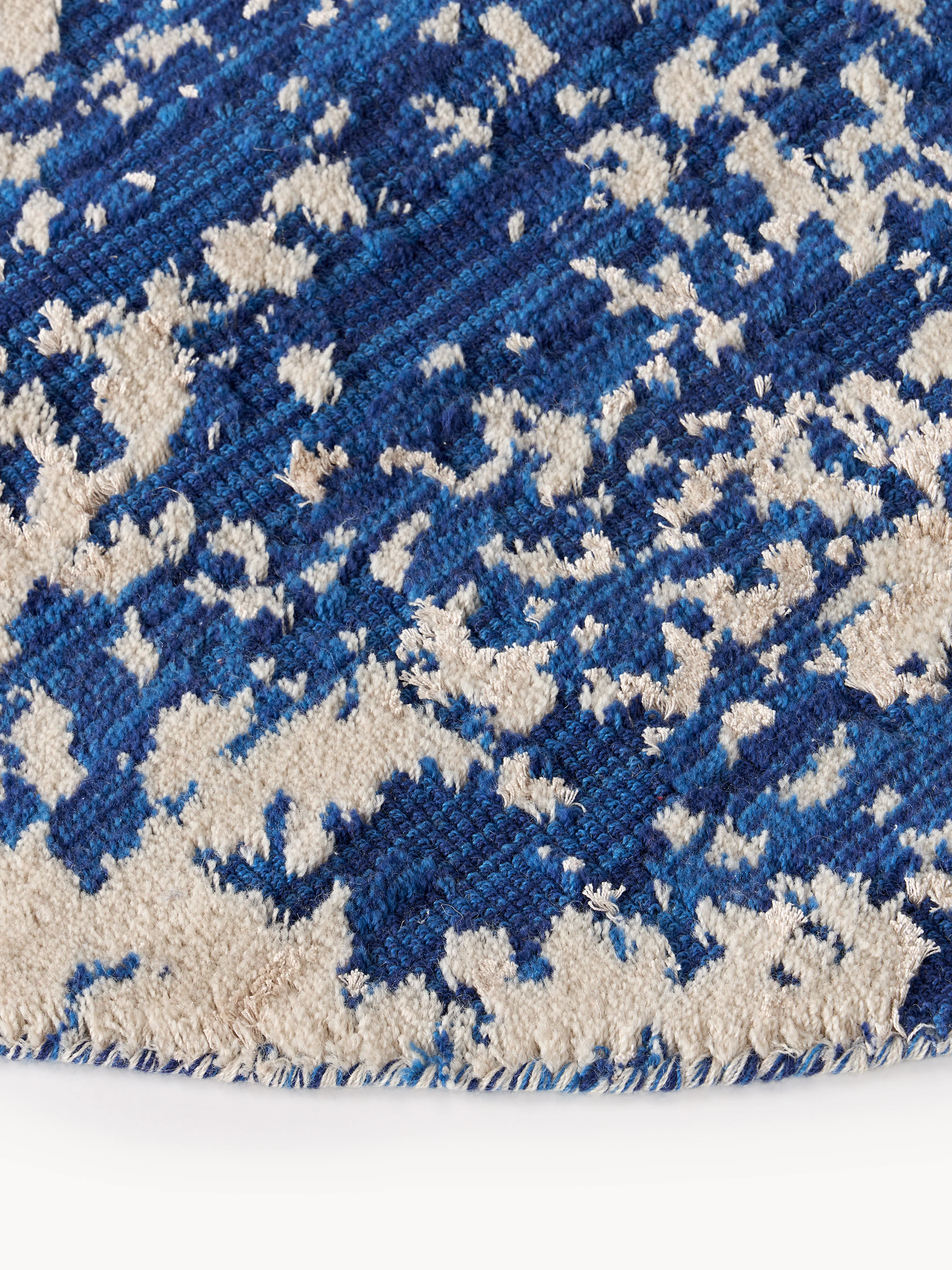 Rond wollen vloerkleed Cynthia met abstract patroon, handgeweven
