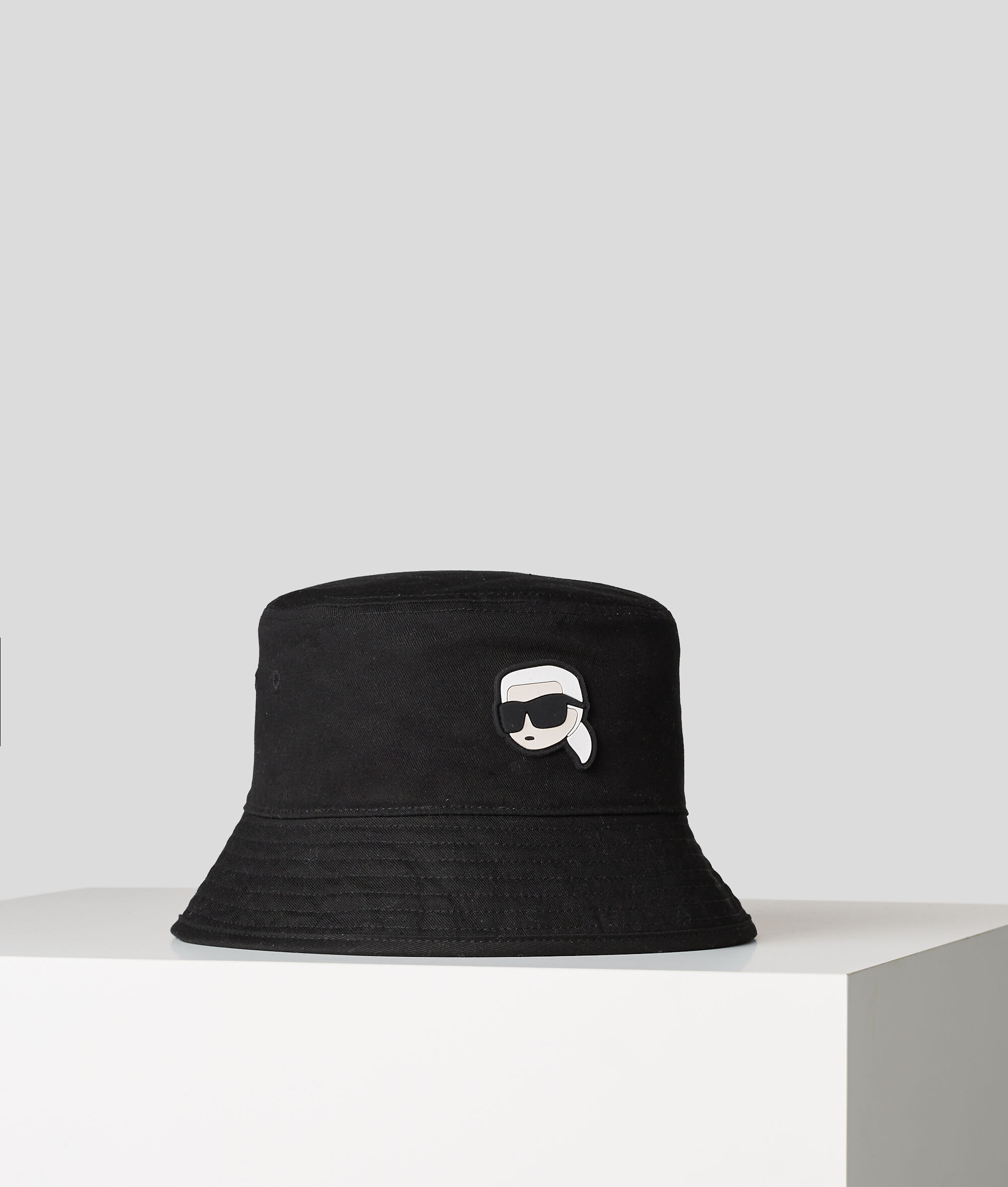 BOB RÉVERSIBLE K/IKONIK
