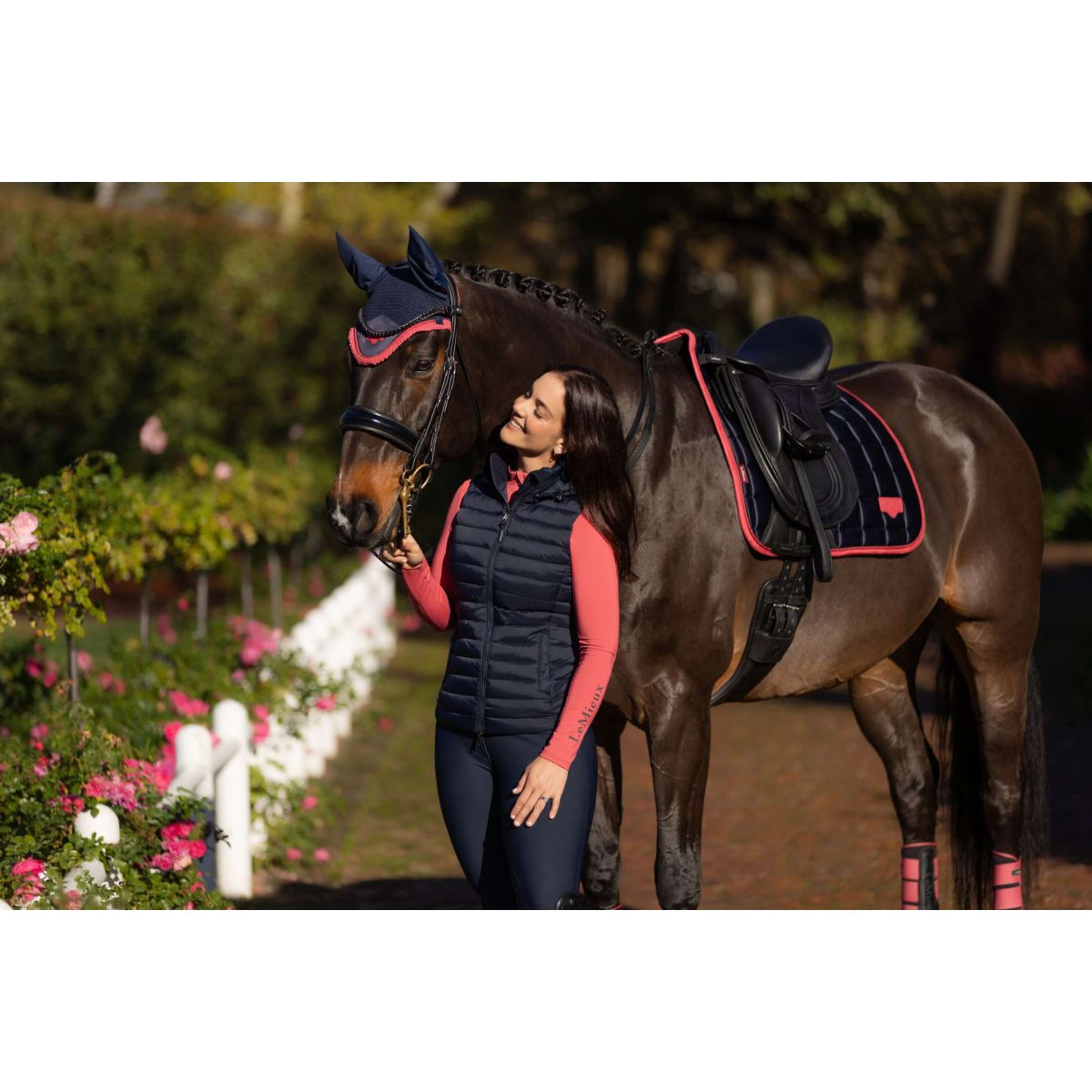 LeMieux Zadeldekje Loire Classic Dressuur Navy/Cranberry