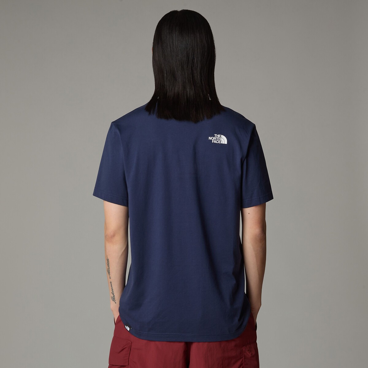 THE NORTH FACE<br>Camiseta Simple Dome com logo pequeno