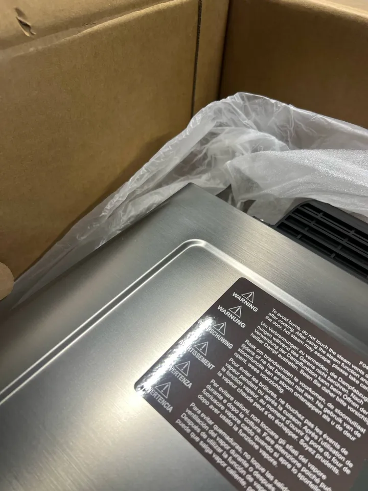 [OUTLET] - Panasonic NN-CS88L - Mikrobølgeovn med varmeledning og grill - 31 liter - 1000 W