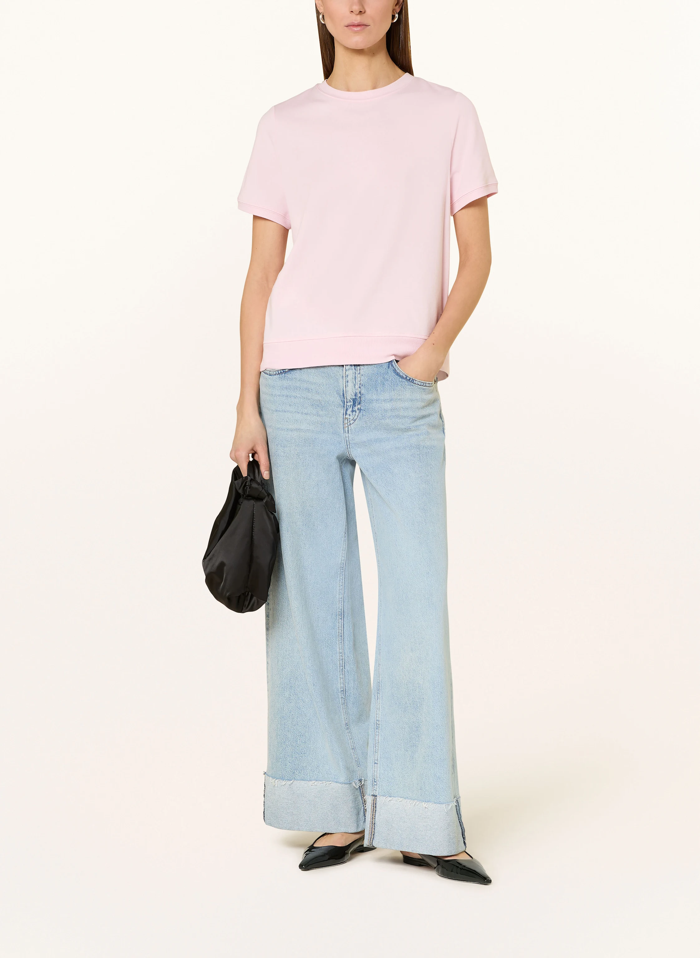 comma casual identity T-Shirt