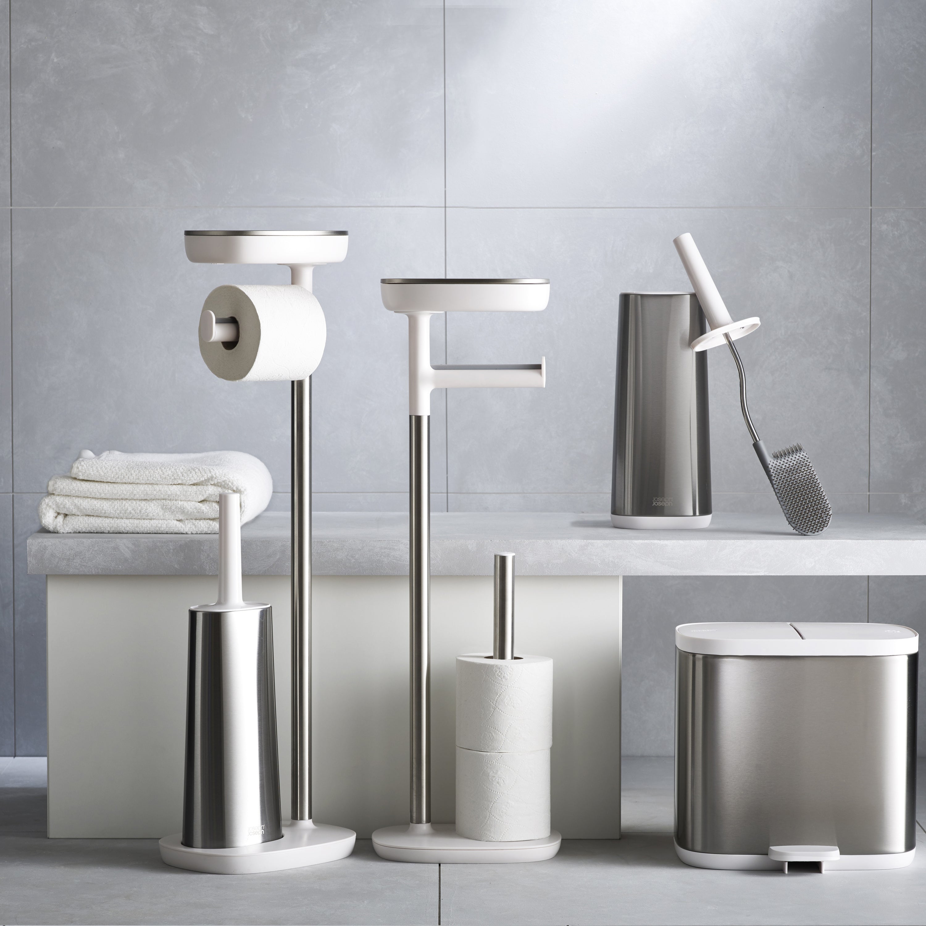 Joseph Joseph EasyStore Toiletbutler met Reserverolhouder