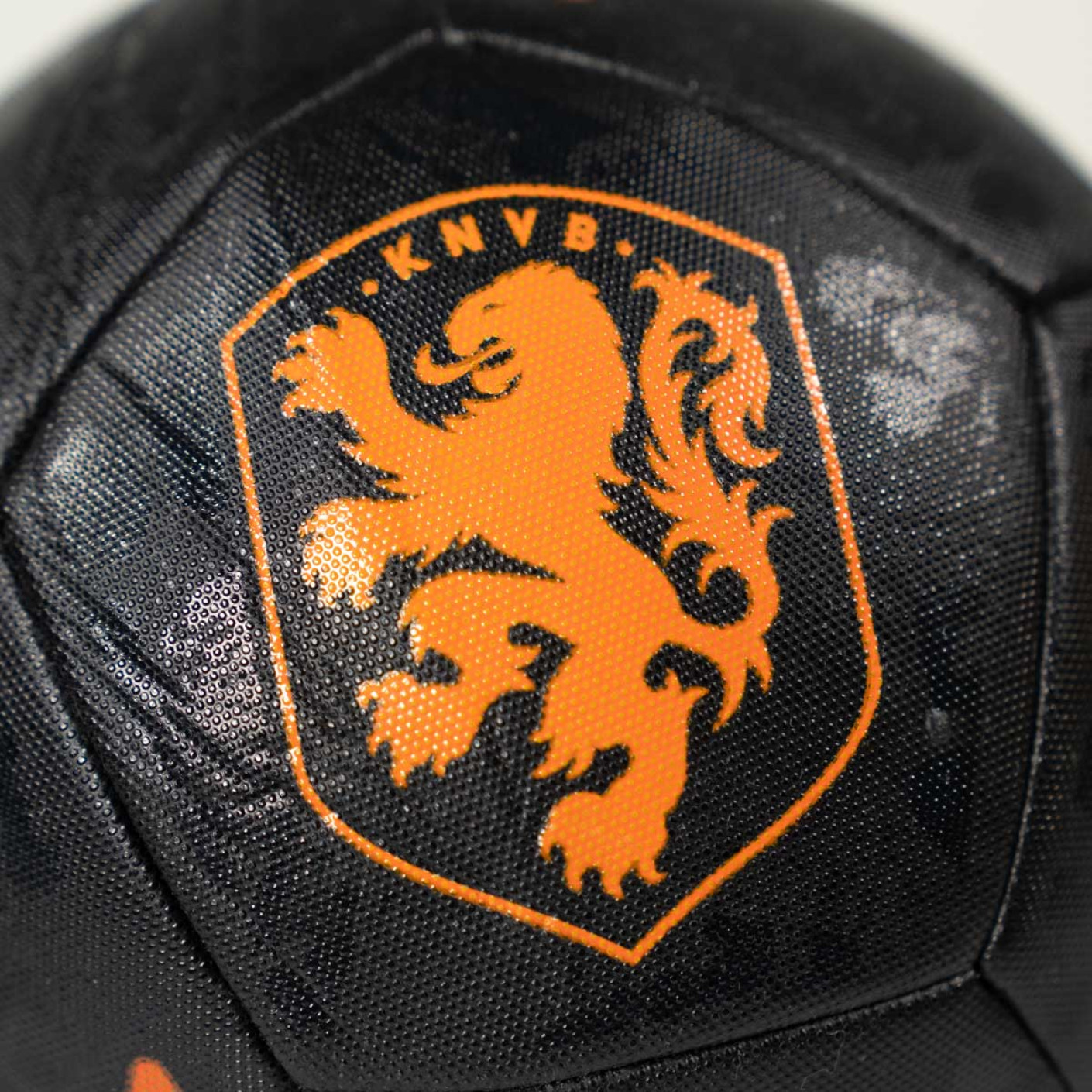 KNVB Logo Voetbal Maat 5 Zwart Oranje