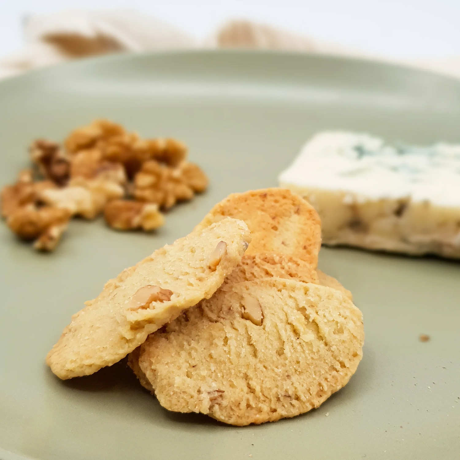 Sablés salés roquefort AOP et noix